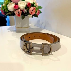 Salvatore Ferragamo leather unisex belt !